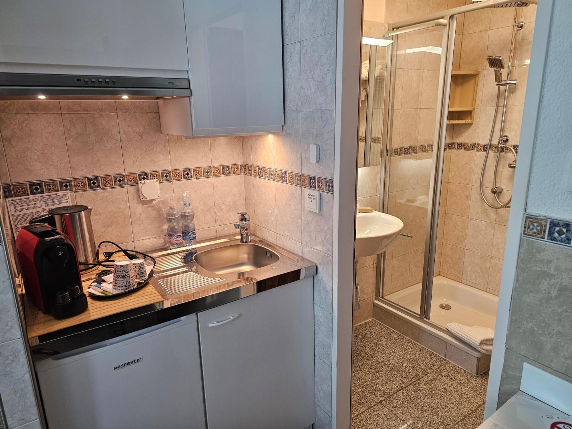 Motel 96 Бальцерс Экстерьер фото